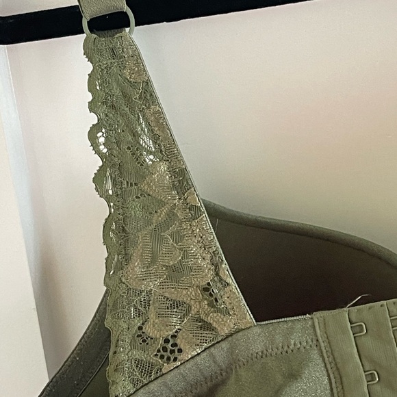 Cacique Smooth Lightly Lined Balconette Bra With Convertible Lace Back Size 40G - Picture 7 of 11